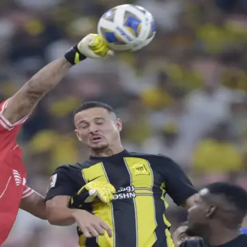 نجم الاتحاد يقترب من الانتقال إلى الفتح في الانتقالات الصيفية
